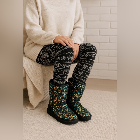 UGG Classic Short Stellar Sequin Black Sheepskin Warm Boots Size US